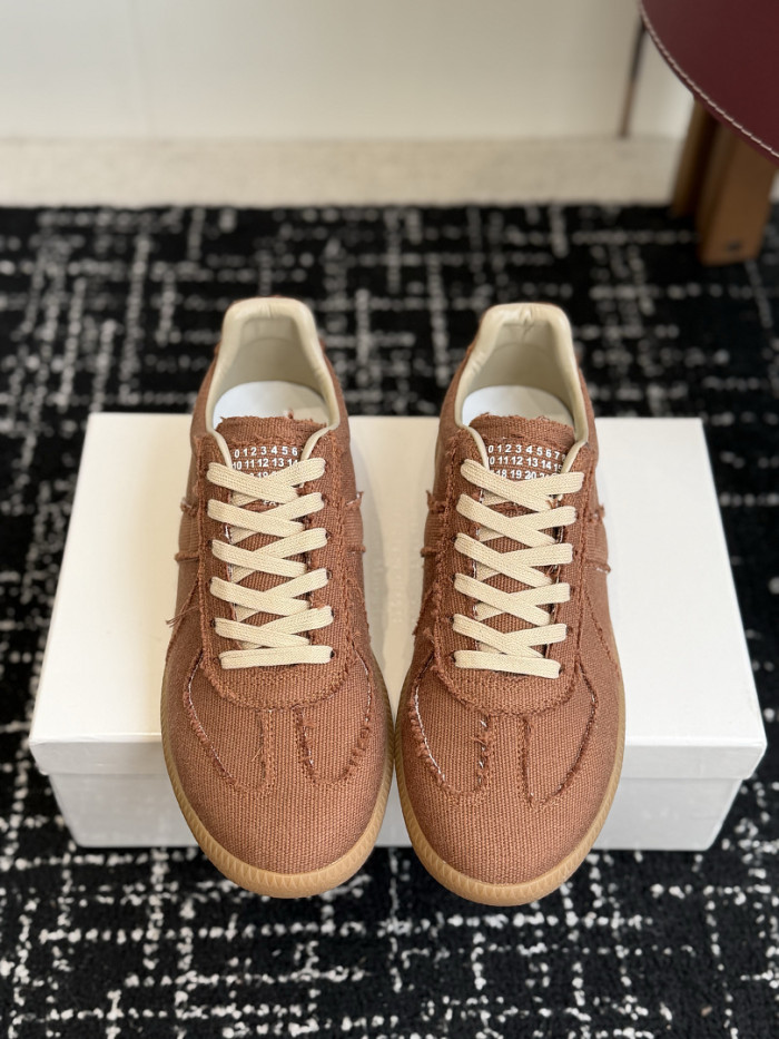 Ma1s0n Marg*e1a CALFSKIN S57WS0441