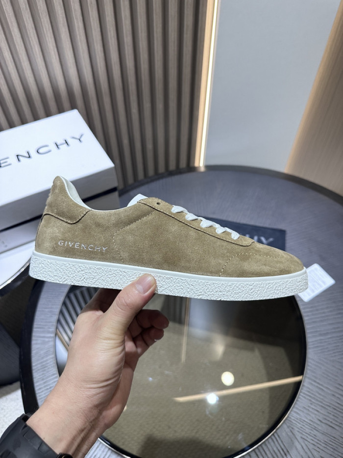 Givenchy Sneakers 660046