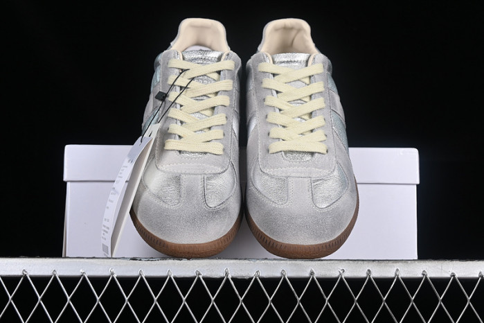 ma*s*n Ma*i*la calfskin silver s58ws0105