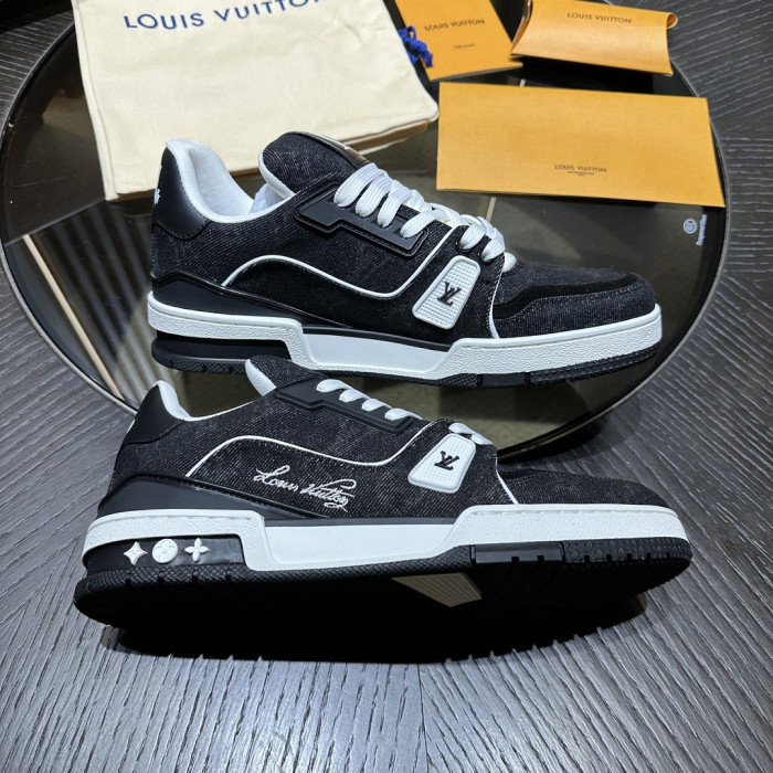 LV snekaers L0000904