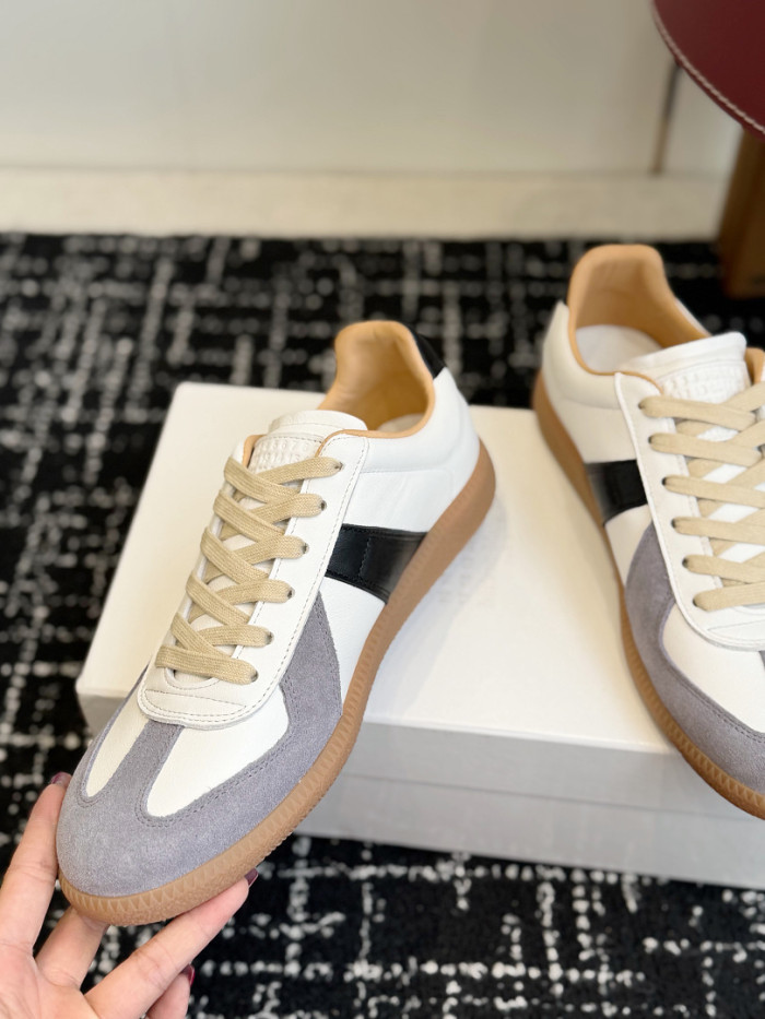 Ma1s0n Marg*e1a CALFSKIN S57WS0409