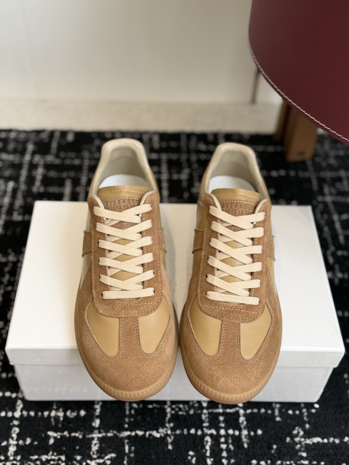 Ma1s0n Marg*e1a CALFSKIN S57WS0437