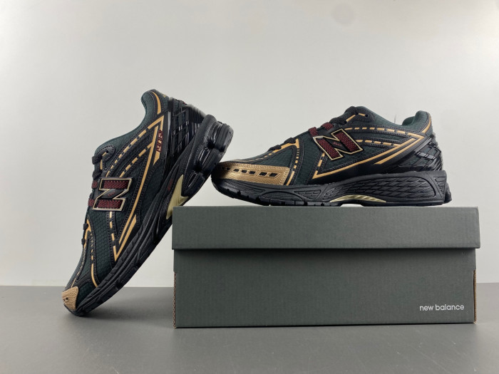 New Balance 1906R Kith Black M1906RKS