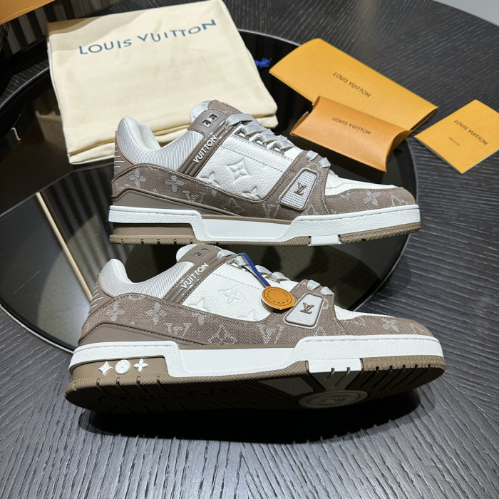 LV snekaers L0000682