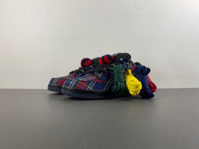 Nike SB Dunk Low Nardwuar II1493-600