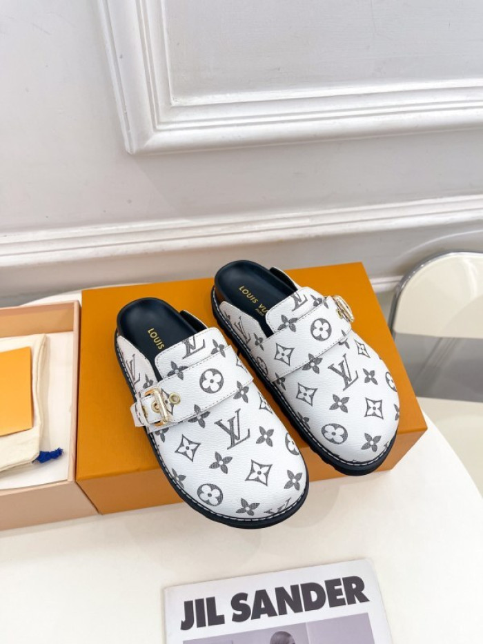 L&V sandal 245