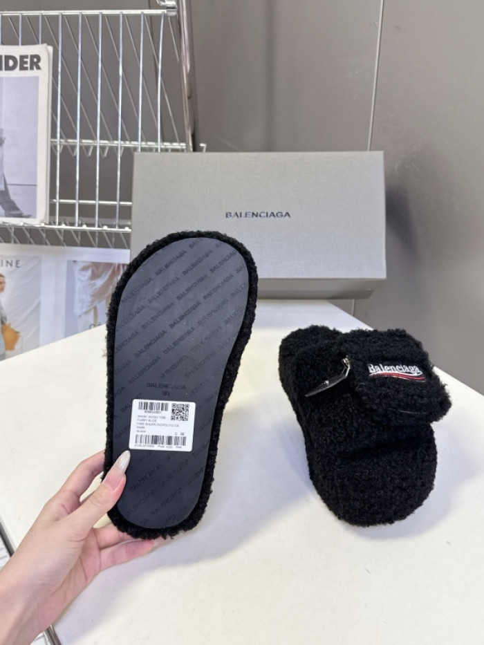 Balenciag* Sandal BS89