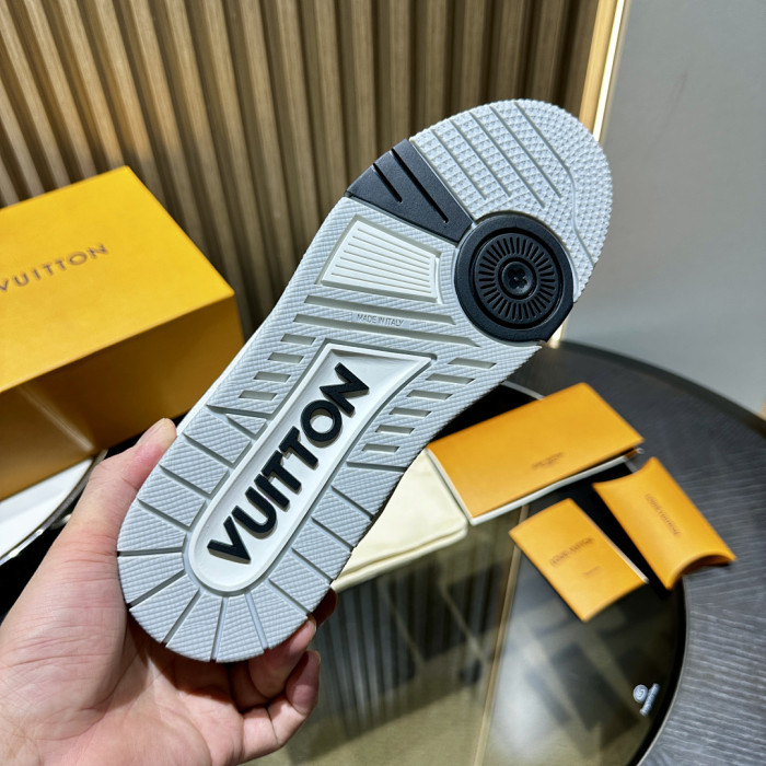 LV snekaers L0000677