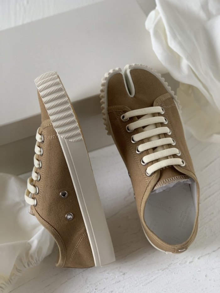 ma1s0n Marg*e1a tabi sneakers s57ws0349