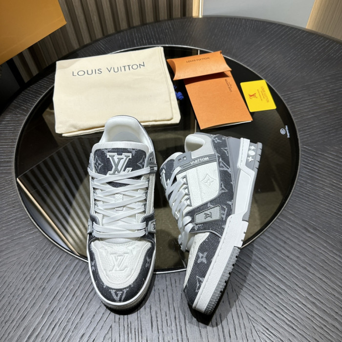LV snekaers L0000441