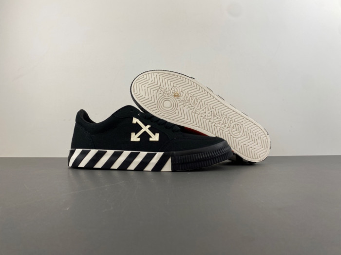 OFF-W c/o Virgil Abloh Vulc Low 2A5WTW