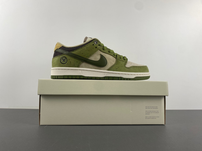 Yuto Horigome x Nike SB Dunk Low Asparagus HF8022-300