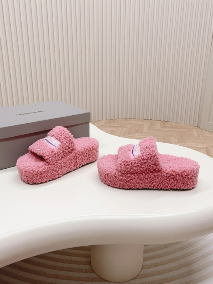 Balenciag* Sandal BS77