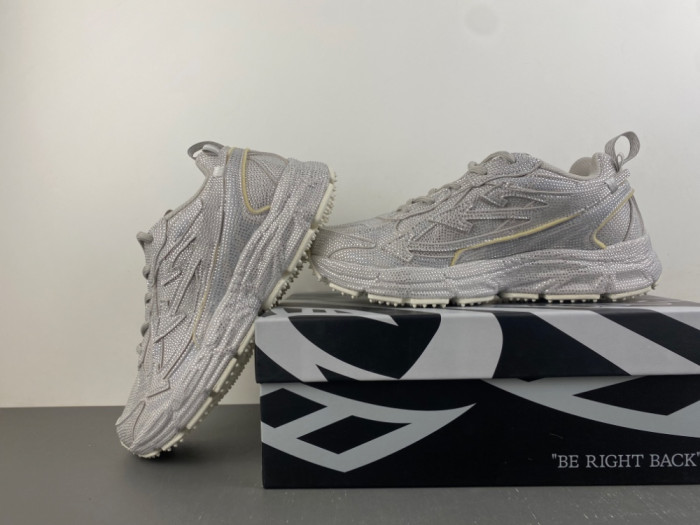 Off-White Be right back OWIA289F71