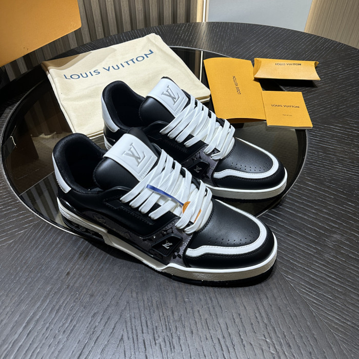 LV snekaers L0000691