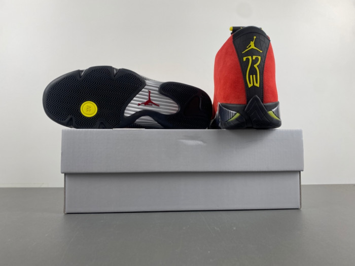 Air Jordan 14 Retro Ferrari (2025) IF5015-600